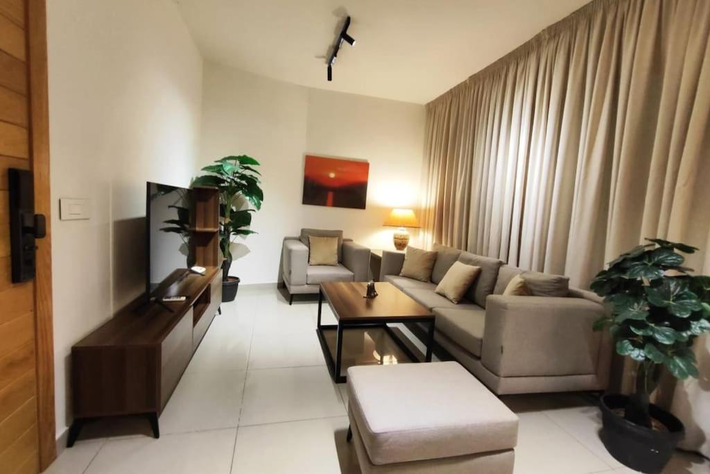 Spacious Nest 1-br In Ashrafieh Beirut